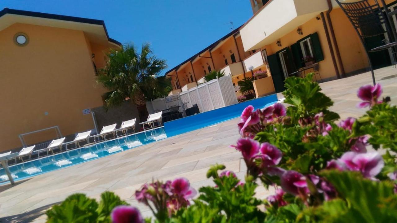 Conca Degli Dei Aparthotel เพสตุม ภายนอก รูปภาพ